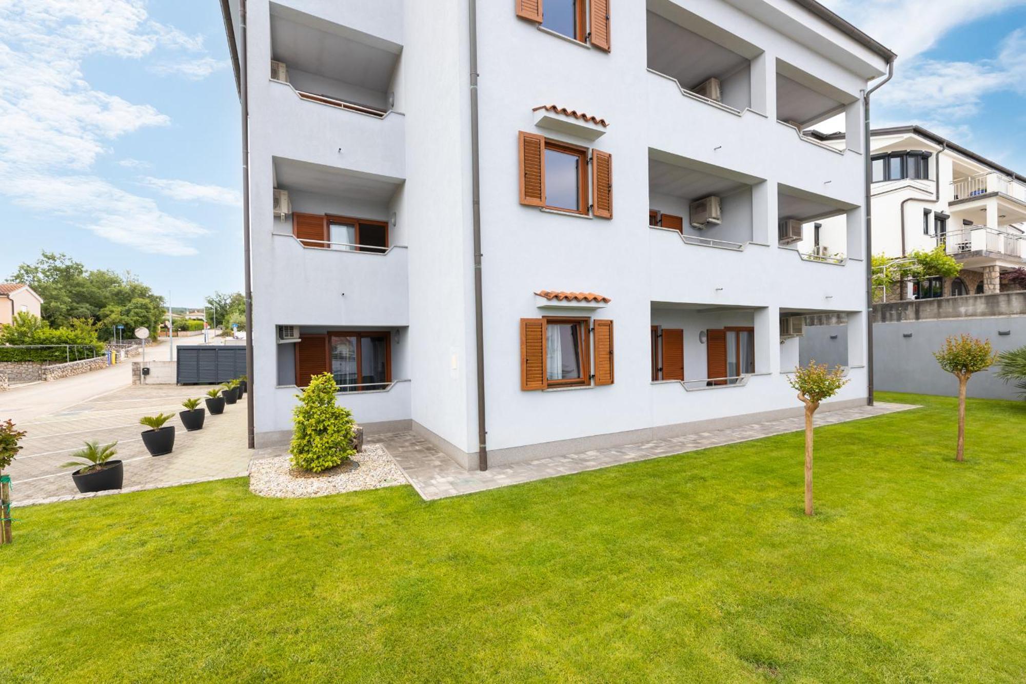 מאלינסקה Apartments Kvarner 2 מראה חיצוני תמונה