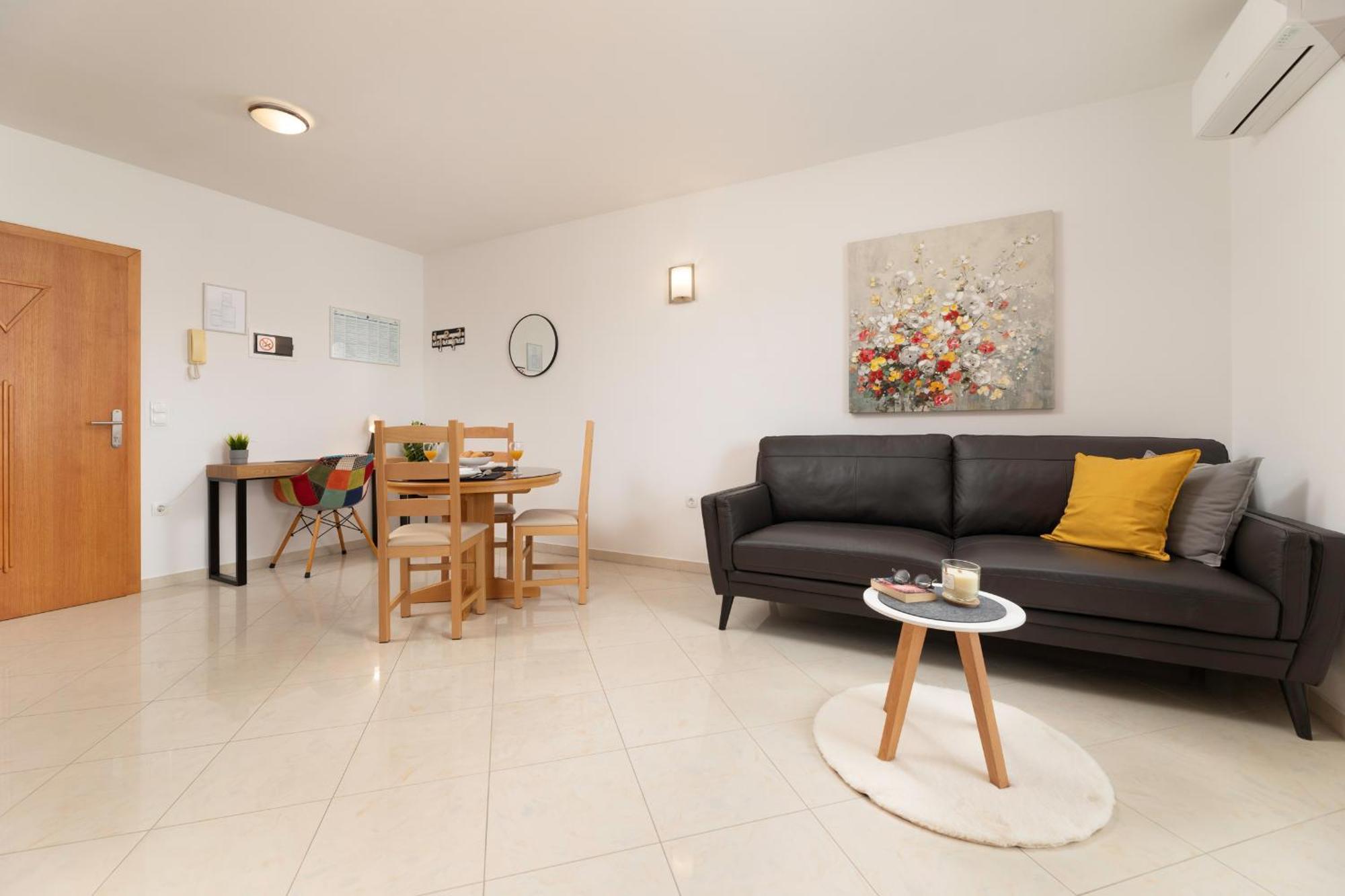מאלינסקה Apartments Kvarner 2 מראה חיצוני תמונה