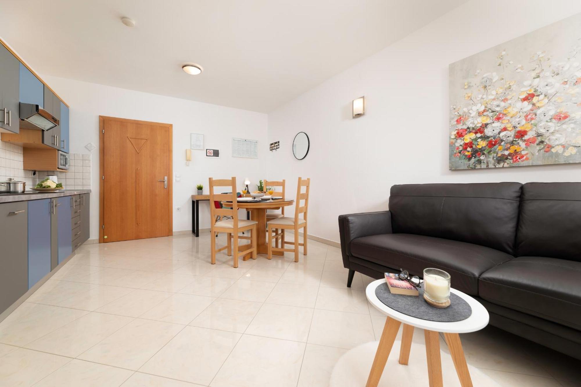 מאלינסקה Apartments Kvarner 2 מראה חיצוני תמונה